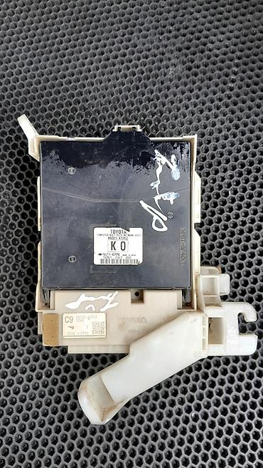 prius maqintafon: Toyota Prius, 2013 il, Orijinal, Yaponiya, İşlənmiş — 2