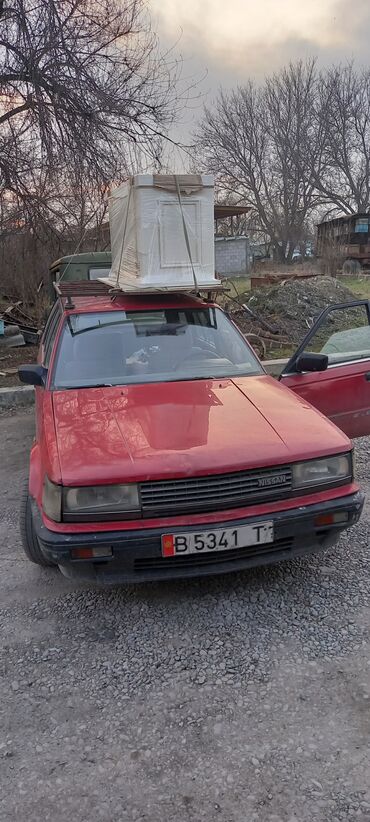 Nissan: Nissan Bluebird: 1987 г., 2 л, Механика, Бензин, Универсал