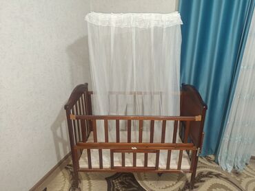 зальники сороконожки: Кровать манеж баасы 4000 сом