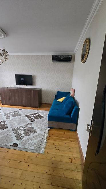 Zabrat1 qəsəbəsində 3 otaqlı həyət evi kirayə verilir ev tam