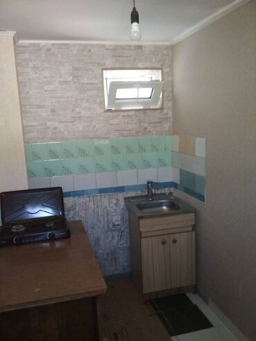 Həyət evləri və villaların satışı: 3 otaqlı, 135 kv. m, Orta təmir — 25