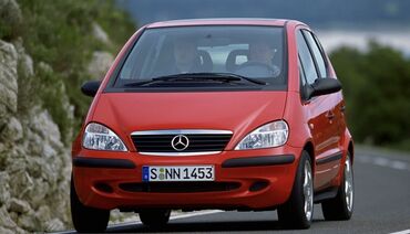 мерседес в аварийном состоянии: Mercedes-Benz A-class: 2002 г., 2.1 л, Автомат, Бензин, Седан