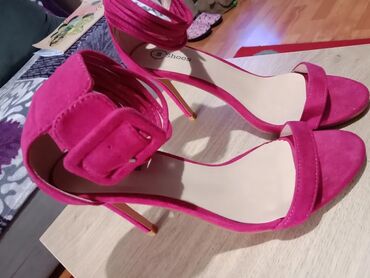 midi haljine h: Sandals, Elly Shoes, 38