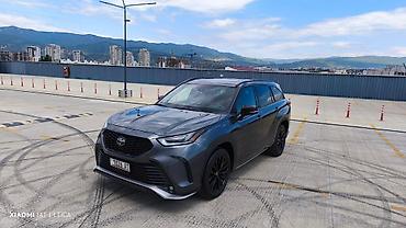 Toyota: Toyota Highlander: 2021 г., 3.5 л, Автомат, Бензин, Кроссовер — 2