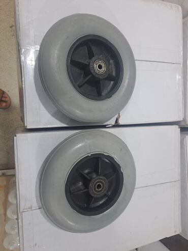 Əlil arabaları: Elil arabasi üçün zapcastlar var Mühərrikli araba üçün ve sade Əlil — 18