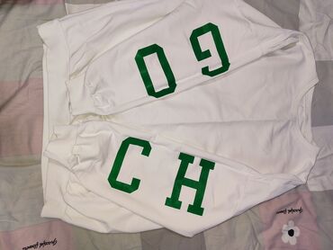 офисные мебели: 🔥 Стильные вещи в идеальном состоянии 🔥 👕 Свитшот CH – трендовый