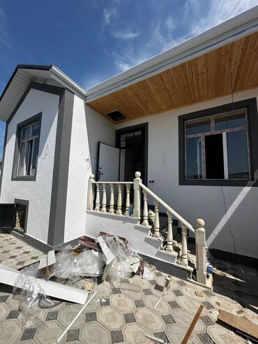 Həyət evləri və villaların satışı: Məmmədli 3 otaqlı, 80 kv. m, Yeni təmirli