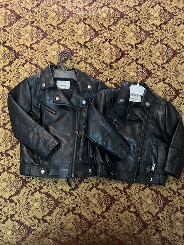 детские кожанные куртки: Продаю 2 кожаные куртки, в отличном состоянии. Б/у. Каждая куртка