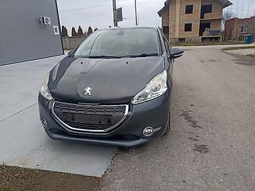 smart multimedija: VRATA ZA PEUGEOT 208 | Originalni polovni delovi — 1