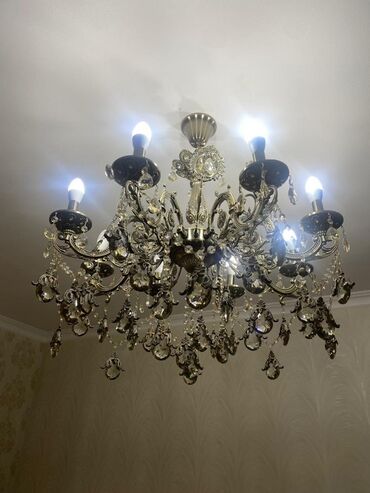 тушоо той коврик: Классическая потолочная люстра с подвесками - Формат: многорожковая