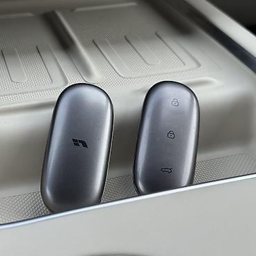 byd e1: Lixiang L6: 2024 г., 1.5 л, Гибрид, Кроссовер — 9