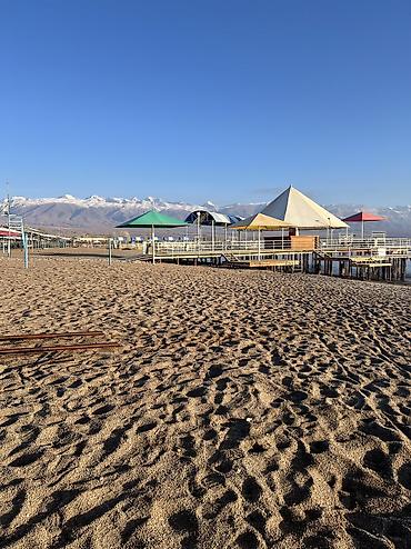 Аренда отелей и хостелов: Гостиница Raduga West на Иссык-Куле Современный отель с эффектной — 11