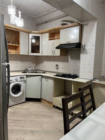 Uzunmüddətli kirayə mənzillər: Gənclik metrosunun yaxınlığında, köhnə tikili, 9 mərtəbəli binanın -da lalafo.az — 7 Uzunmüddətli kirayə mənzillər: Gənclik metrosunun yaxınlığında, köhnə tikili, 9 mərtəbəli binanın — 7