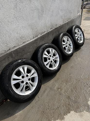 led свет: Комплект из 4 колес в сборе для Toyota. Состав: - Литые диски Toyota — 2