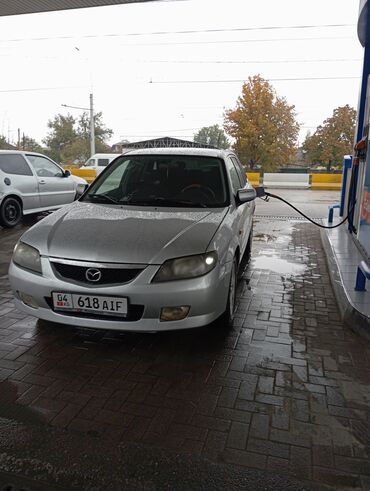 мазда бусик: Mazda 323: 2003 г., 1.6 л, Механика, Бензин, Хэтчбэк