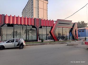 Фасадные сэндвич панели: Архитектурные фасадные панели и световые элементы для коммерческих — 13