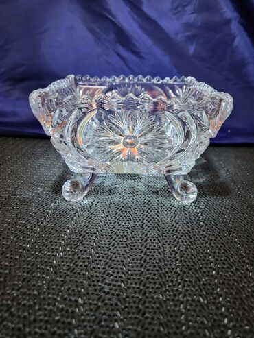 Činije: Bombonijera. nova kristal,led kristal,rucni rad Anna Hutte 70te na lalafo.rs — 1 Činije: Bombonijera. nova kristal,led kristal,rucni rad Anna Hutte 70te — 1