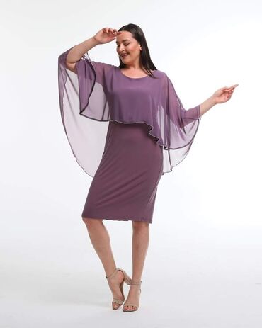 Haljine: Haljine za punije dame 
Cena 2999 din
Veličine XL, 2XL, 3XL, 4XL — 29