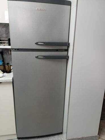встраиваемая техника: Холодильник Beko, Б/у, Однокамерный, 60 * 162 * 45