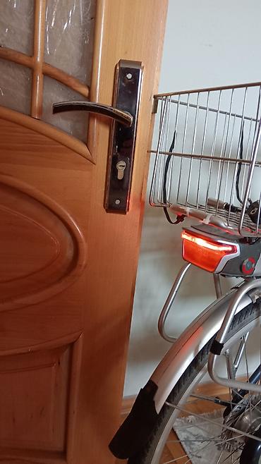 velosiped cube touring pro: Şəhər üçün elektrik velosipedi Texniki xüsusiyyətlər və təchizat: - — 4