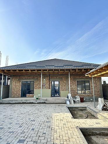 Үйлөрдү сатуу: 5 бөлмө, 180 м², 6 соток, Ала-Тоо, Менчик ээси — 2