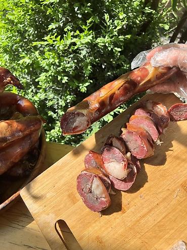 сухой дым: Ароматная, насыщенная, с натуральной оболочкой и выраженным копчёным — 4