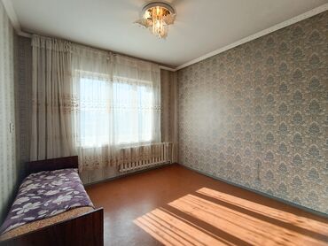 койка место квартира: 3 комнаты, 71 м², 105 серия, 9 этаж, Старый ремонт