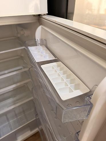 Техника для кухни: Холодильник Beko, Б/у, Двухкамерный, 60 * 175 * 43 — 4