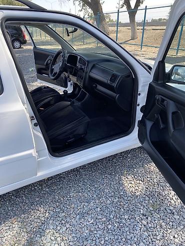 гур 211: Volkswagen Golf: 1997 г., 1.8 л, Кол менен иштөөчү, Бензин, Универсал — 2