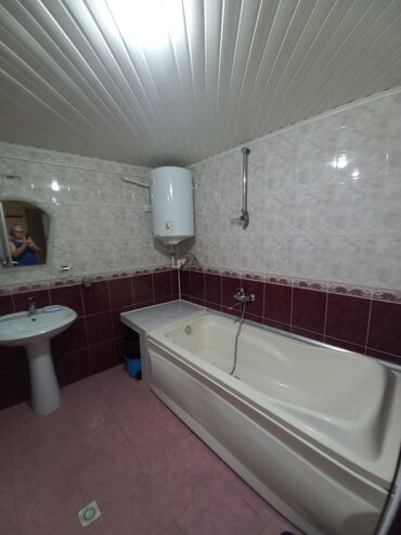 Uzunmüddətli kirayə mənzillər: 1 mərtəbəli 2 mərtəbəli evdə 2 otaqlı ayrı mənzil kirayə verilir — 9