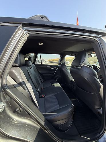 Toyota: Toyota RAV4: 2021 г., Автомат, Гибрид, Кроссовер — 8