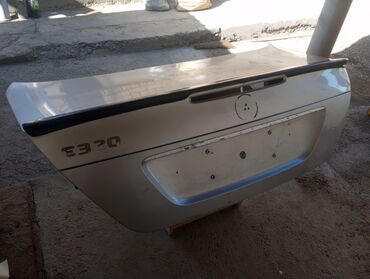 нексия салон: Крышка багажника Mercedes-Benz, 2005 г., Б/у, Оригинал