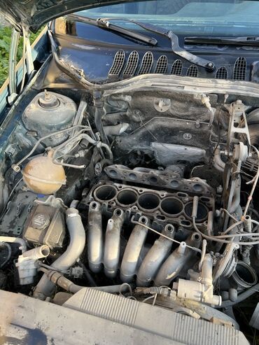 купить вольво тандем в европе: Автомобиль Volvo 850 зеленого цвета. Модель универсал оснащена
