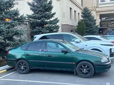 8: Toyota Avensis: 1998 г., 1.8 л, Механика, Бензин, Хэтчбэк — 9