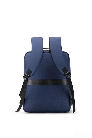 Futrole i torbe za laptopove: Moderan ranac za laptop – tamnoplavi - Elegantan pravougaoni dizajn — 1