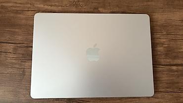 laptop ucuz: Zərif səma mavisi rəngi ilə diqqət çəkən, əla vəziyyətdə MacBook Air — 3