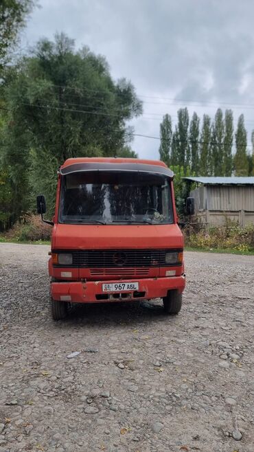 Легкий грузовой транспорт: Легкий грузовик, Mercedes-Benz, Стандарт, Б/у