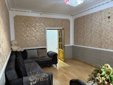 Köhnə tikili: Bakı, Bakıxanov qəs., 2 otaqlı, Köhnə tikili, 65 kv. m -da lalafo.az — 3 Köhnə tikili: Bakı, Bakıxanov qəs., 2 otaqlı, Köhnə tikili, 65 kv. m — 3