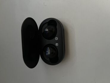 Chevrolet: Б/у Беспроводные (Bluetooth) Наушники, Samsung, цвет - Черный