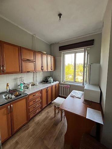 кольбаев: 3 комнаты, 62 м², Аламедин-1 мкр 105 серия, 2 этаж, Косметический ремонт — 4