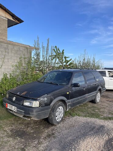 Volkswagen: Volkswagen Passat: 1990 г., 1.8 л, Механика, Бензин, Универсал