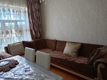Künc divan, Bazasız, Parça