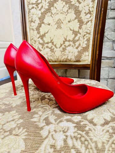 обувь экко: Туфли 37, цвет - Красный