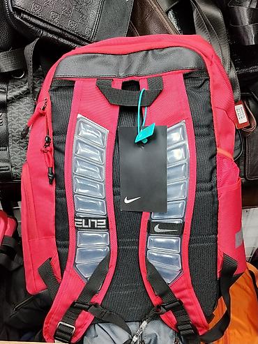 рюкзак спорт: Рюкзак спортивный Nike Elite, красный - Вместительный основной отсек — 2