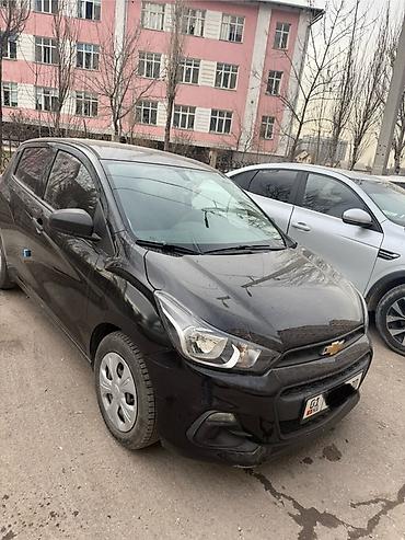 Chevrolet Spark: 2017 г., 1 л, Автомат, Бензин, Хэтчбэк