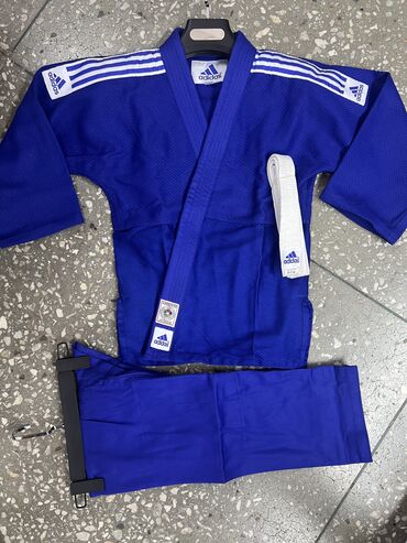 Спортивная форма: Кимано для дзюдо Цвет белый-синий Размеры: 120-190см Производство