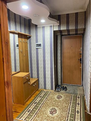 Продажа квартир: 3 комнаты, 72 м², 2 этаж — 4