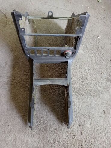 Другие автозапчасти: Ауди 100С3 разное — 11