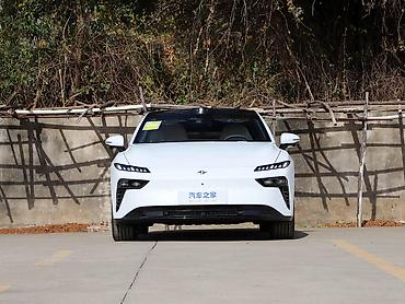 Dongfeng: 🚗 Dongfeng eπ007 – 2026 Model sedan, arxa təkər / 4x4 Menzil — 2