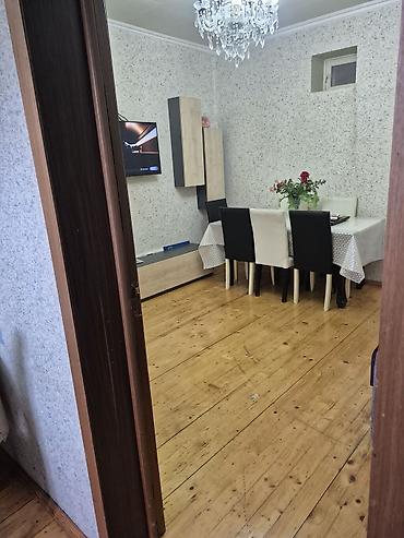 bulbulede evler: Bakı, Bülbülə qəs., 5 otaqlı, Köhnə tikili, m. Koroğlu, 120 kv. m — 2